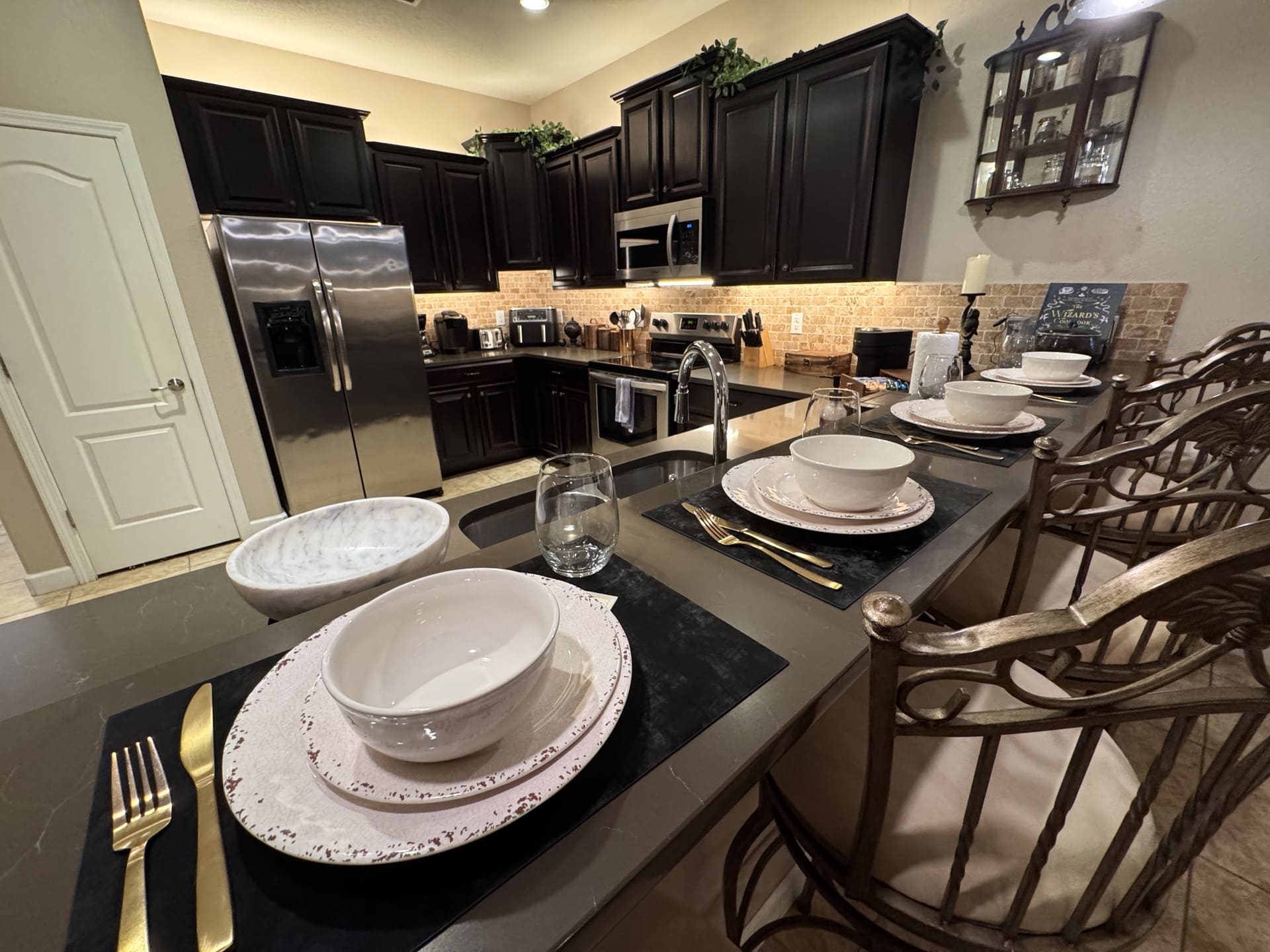 The Alchemist’s Kitchen (2)