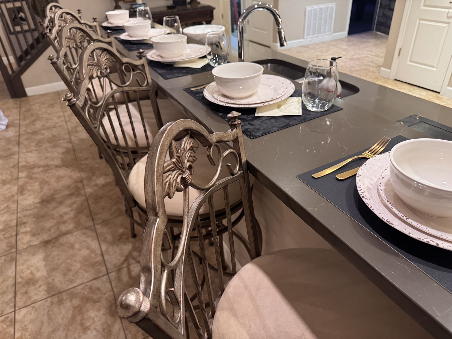 The Alchemist’s Kitchen (4)